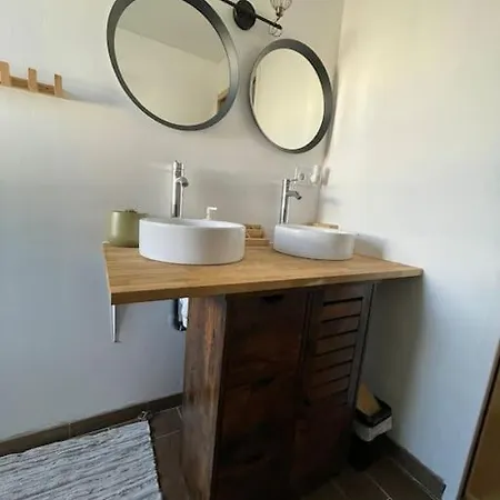 Joli Duplex De 75m2 à 10mn à Pieds De La Apartamento Le Lavandou